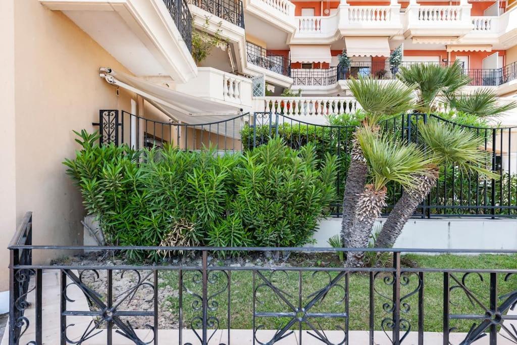 Superbe Studio Avec Terrasse En Front De Mer Mentone Esterno foto